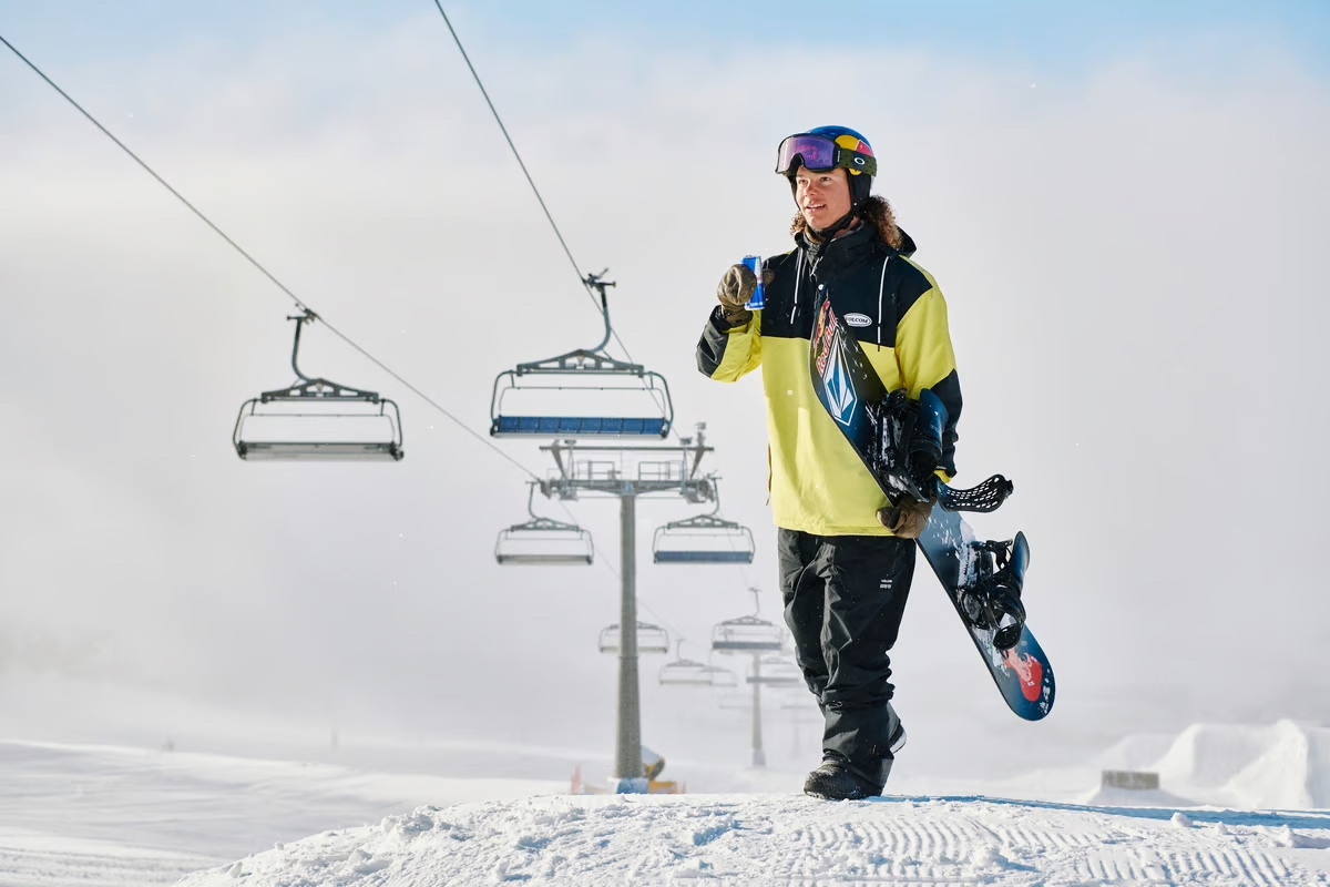 Valentino Guseli snowboarder australiano se lesiona