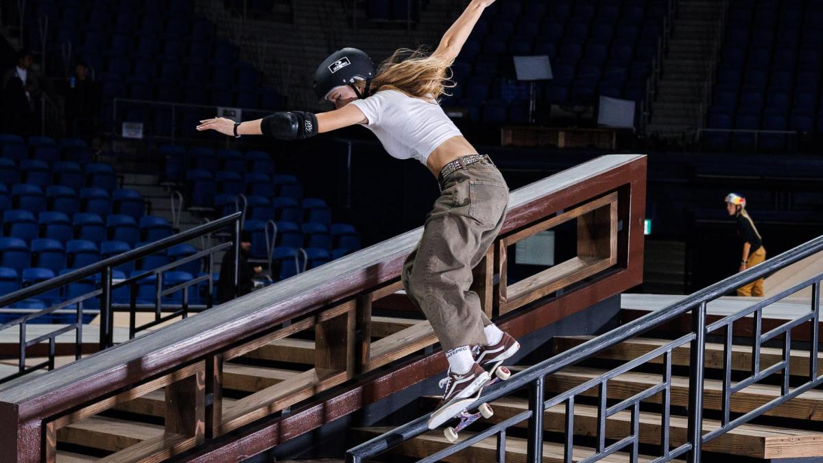 Daniela Terol compitiendo en skateboarding